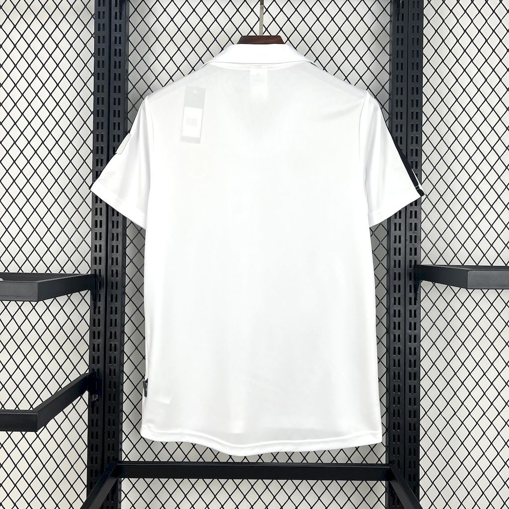 Real Madrid 2001-02 Home Retro Jersey