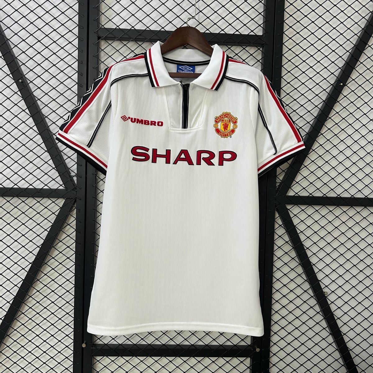 Manchester United 1998-99 Home Retro Jersey