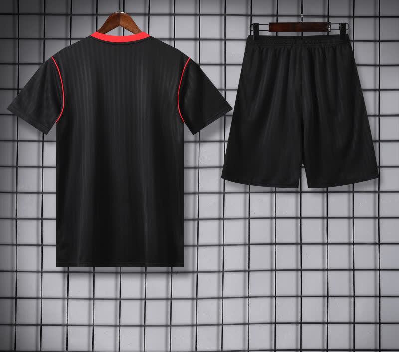 Manchester United 2025-26 Black Training Suit