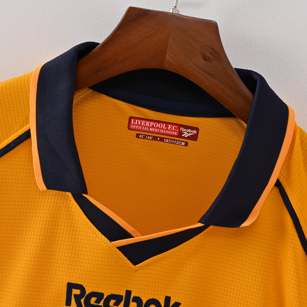 Liverpool 2000-01 Away Retro Jersey